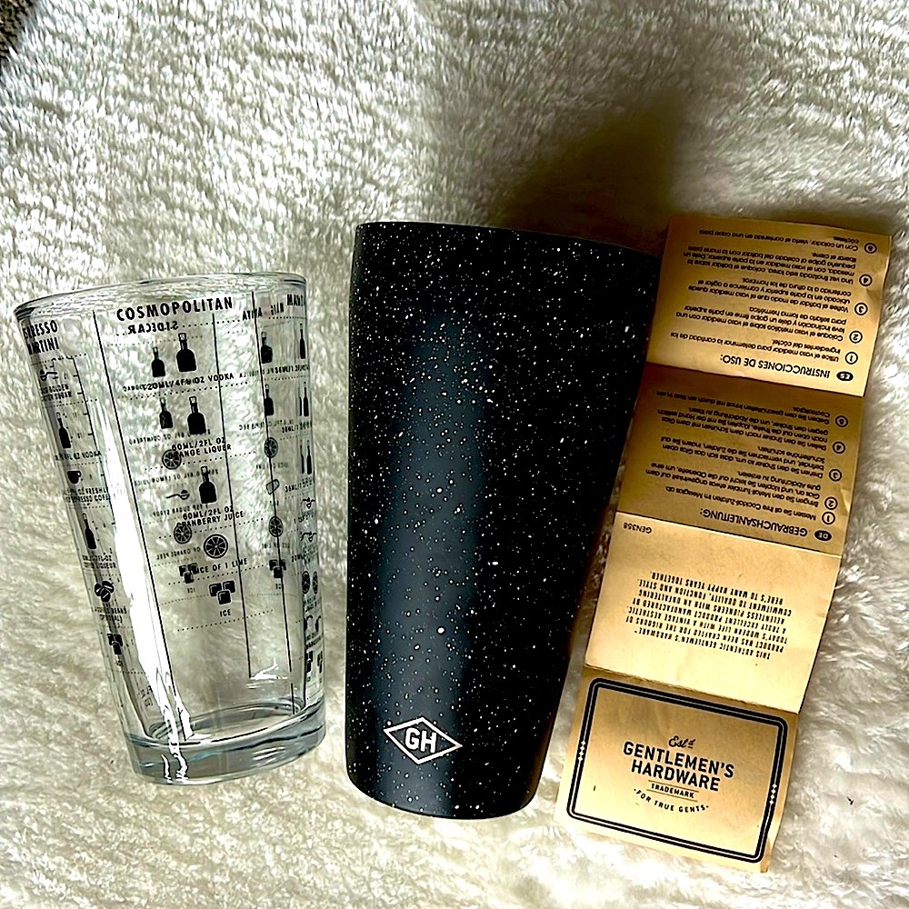 Drink shaker for bartending